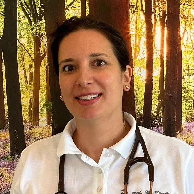 Dr. Wiebke Beneke mit Stethoskop